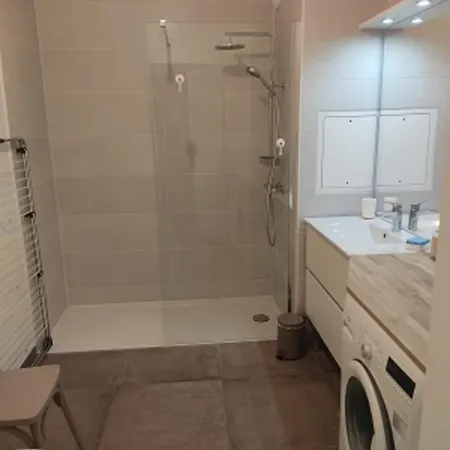 Apartamento Cozy Studio Near Avignon